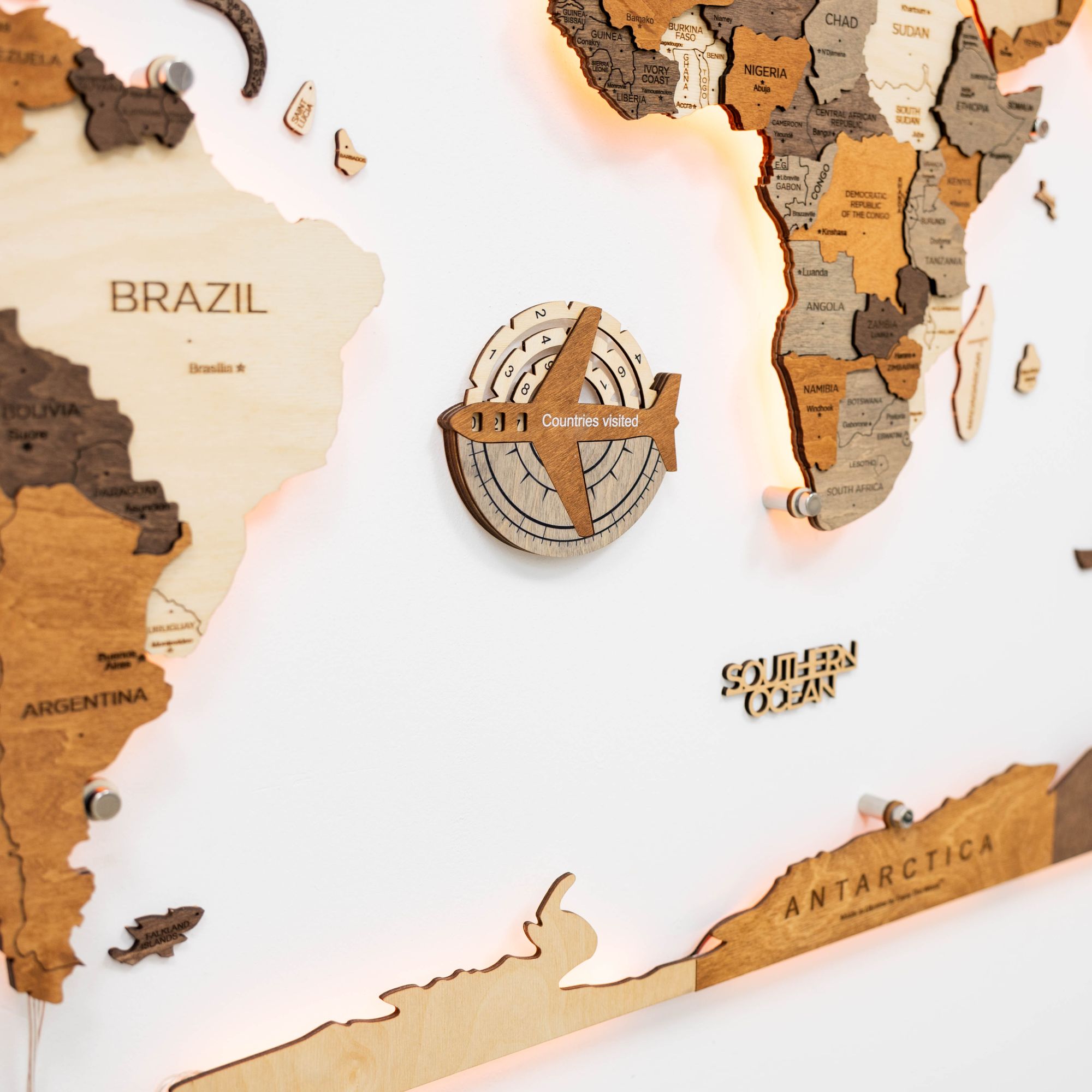 Reisetracker 3D Weltkarte aus Holz