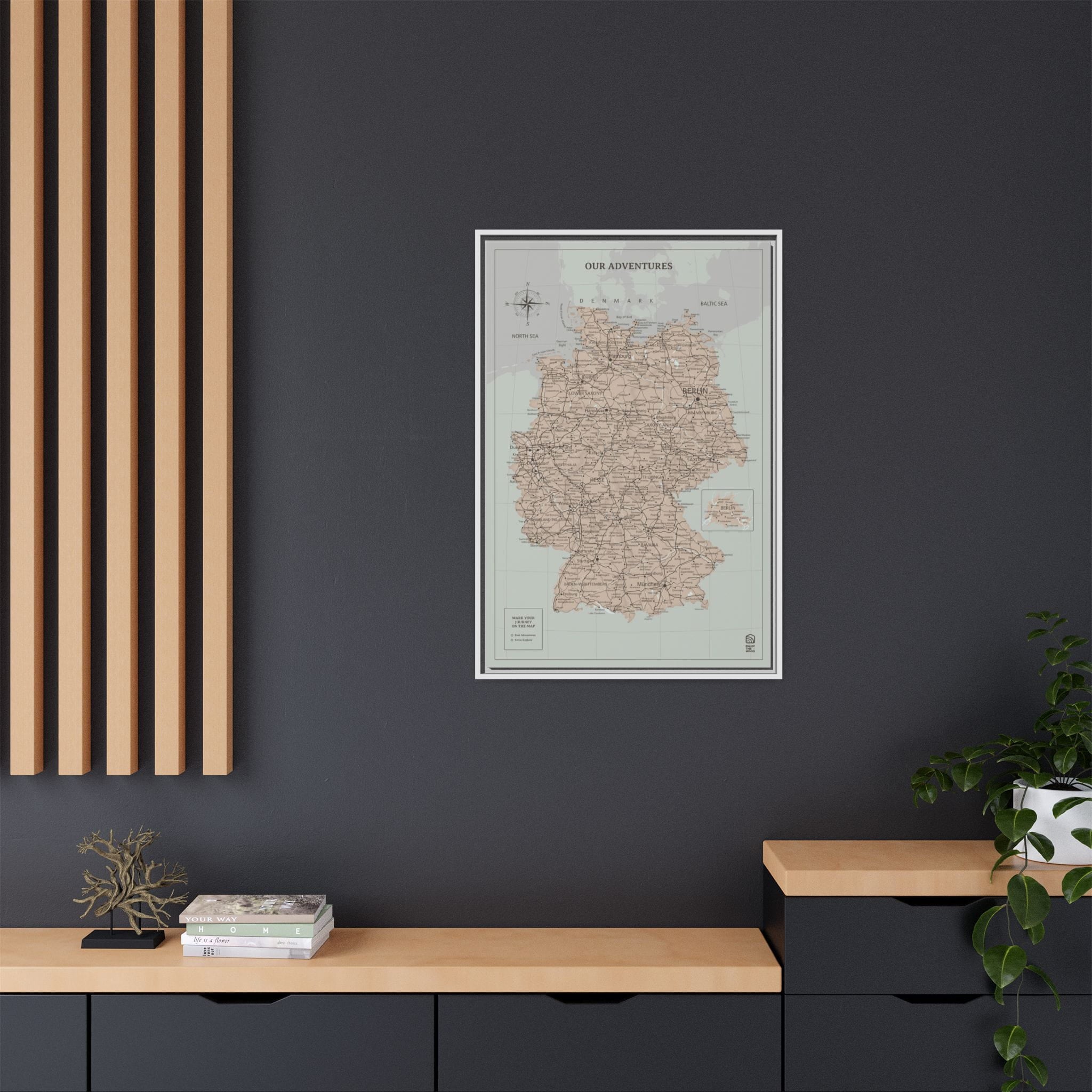 Wooden map of Germany on canvas - Antique