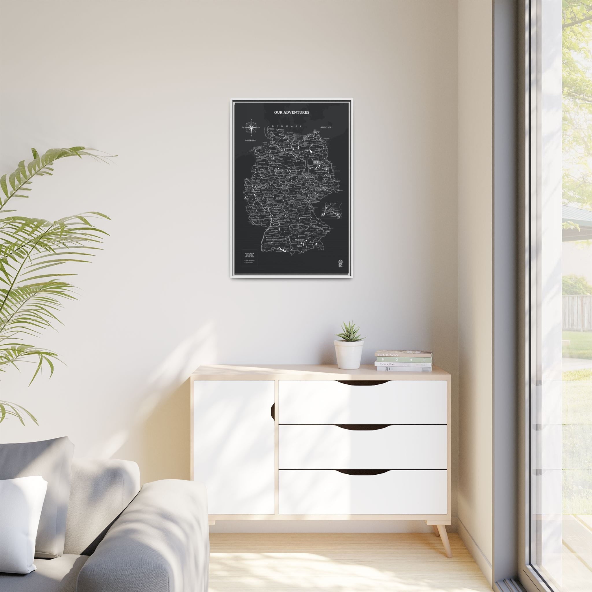 Wooden map of Germany on canvas - Black