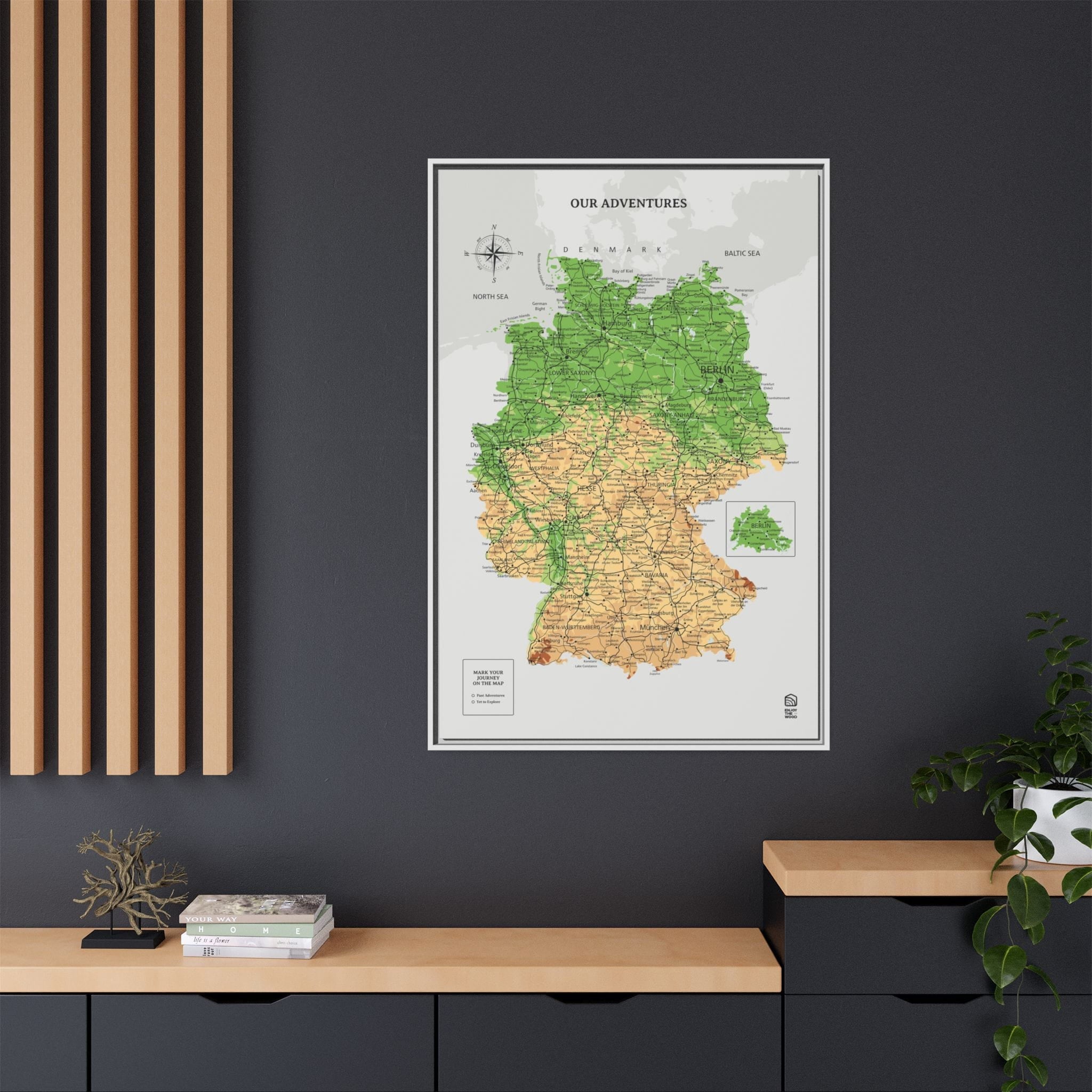 Wooden map of Germany on canvas - Physical