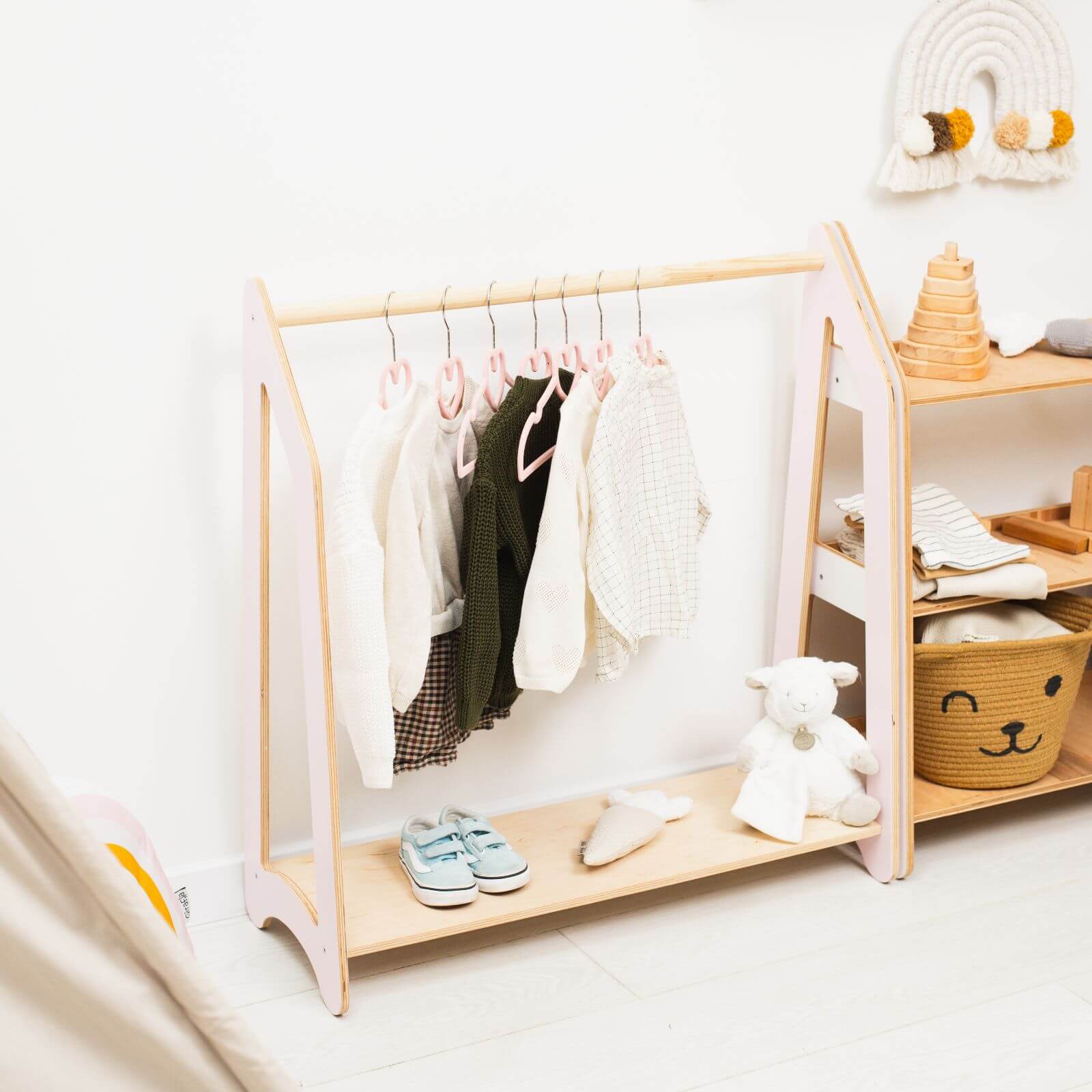 clothes rail for children