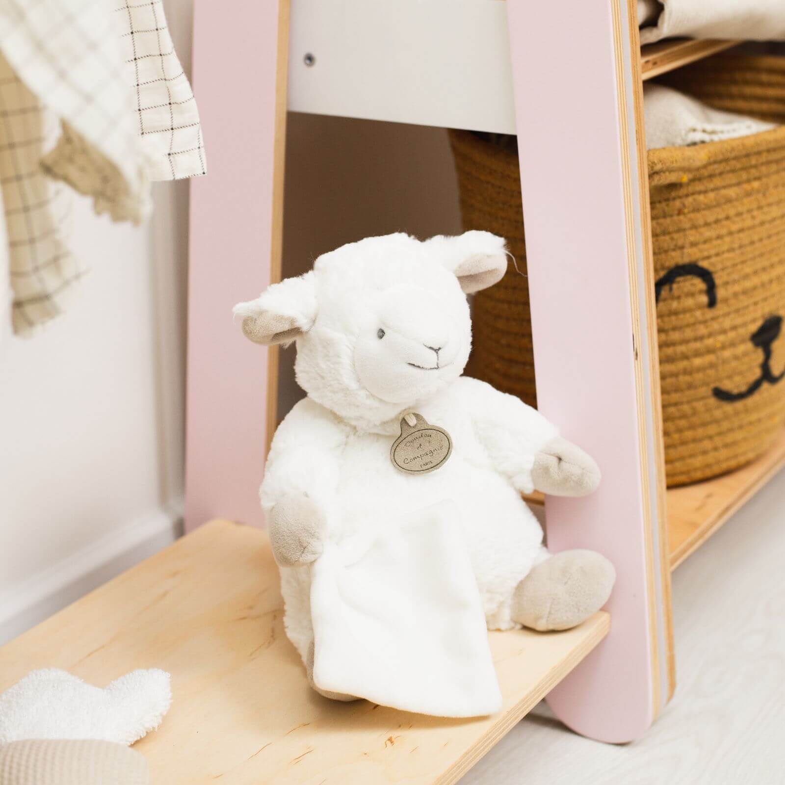 baby clothes rail