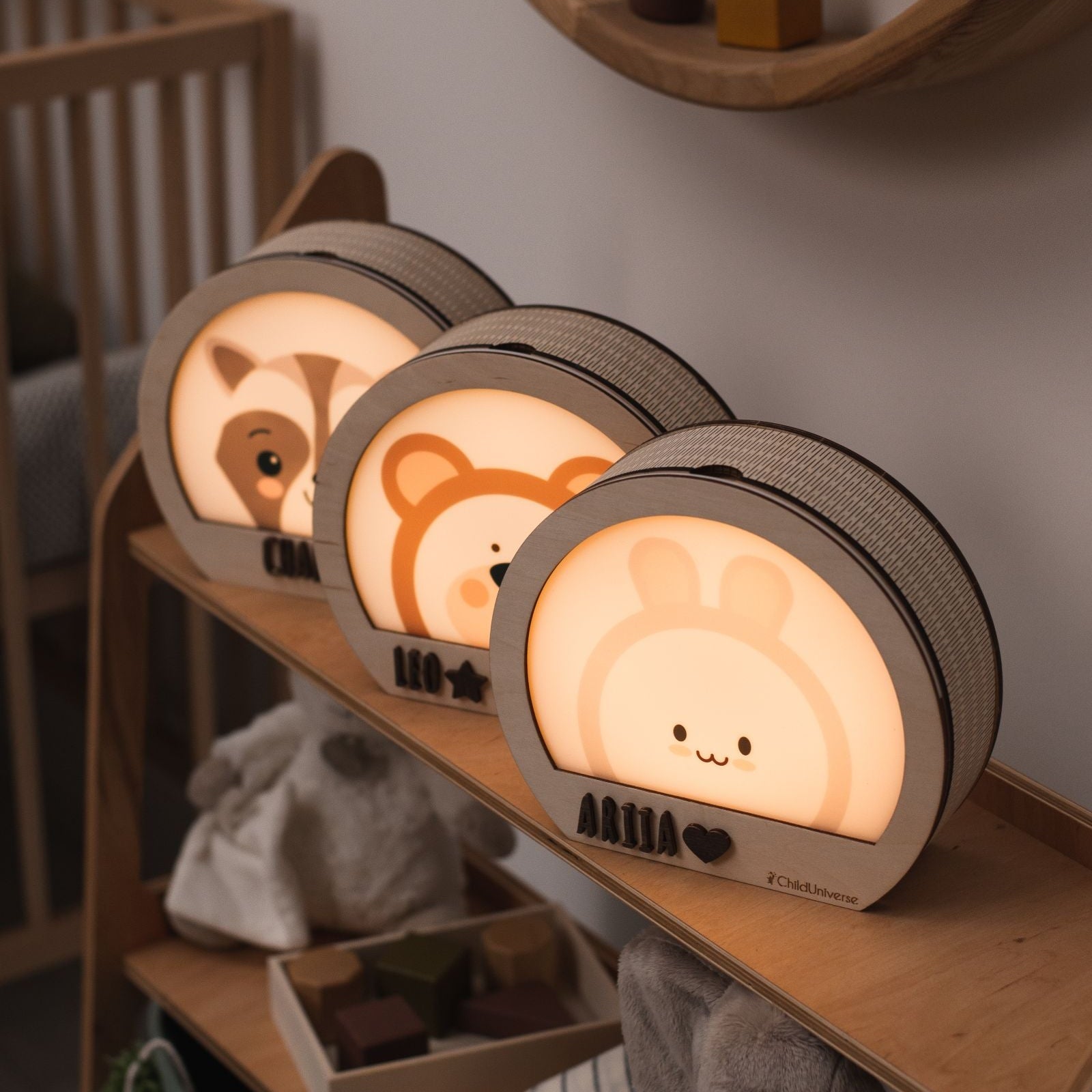 woody light night