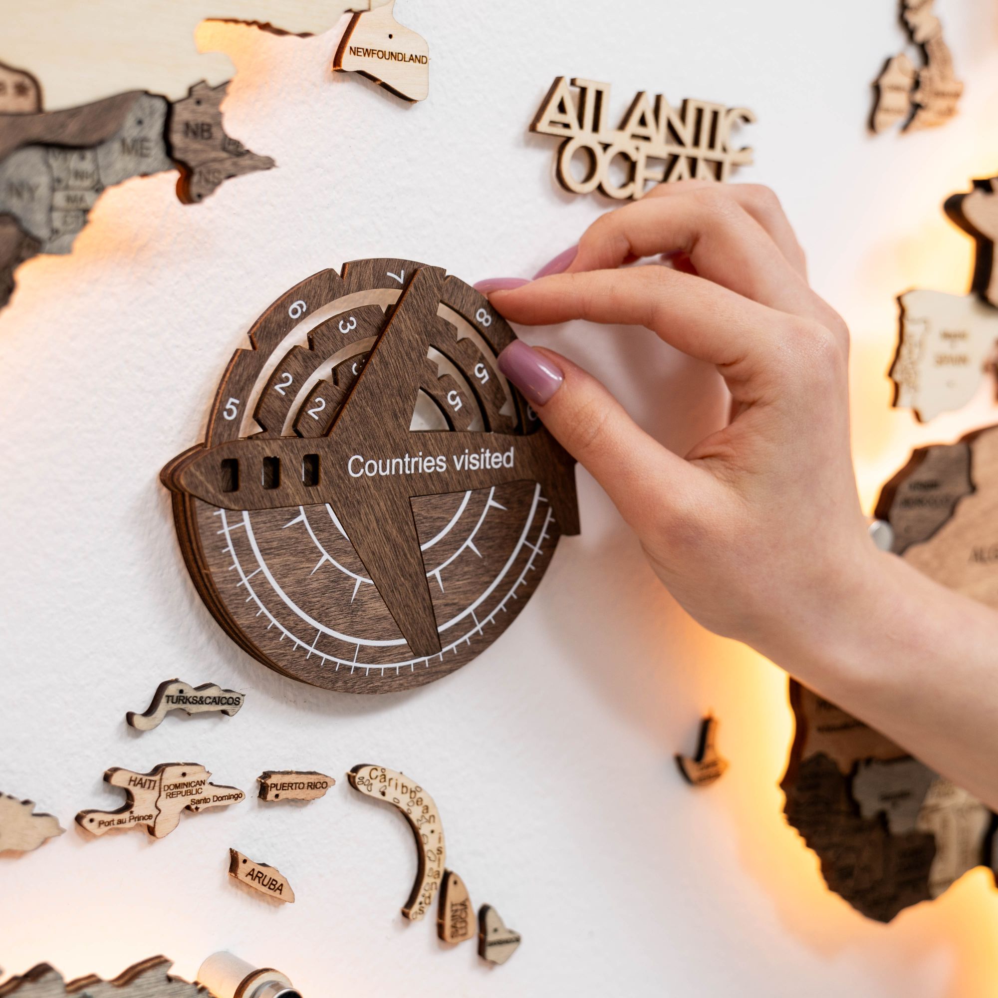 Reisetracker 3D Weltkarte aus Holz