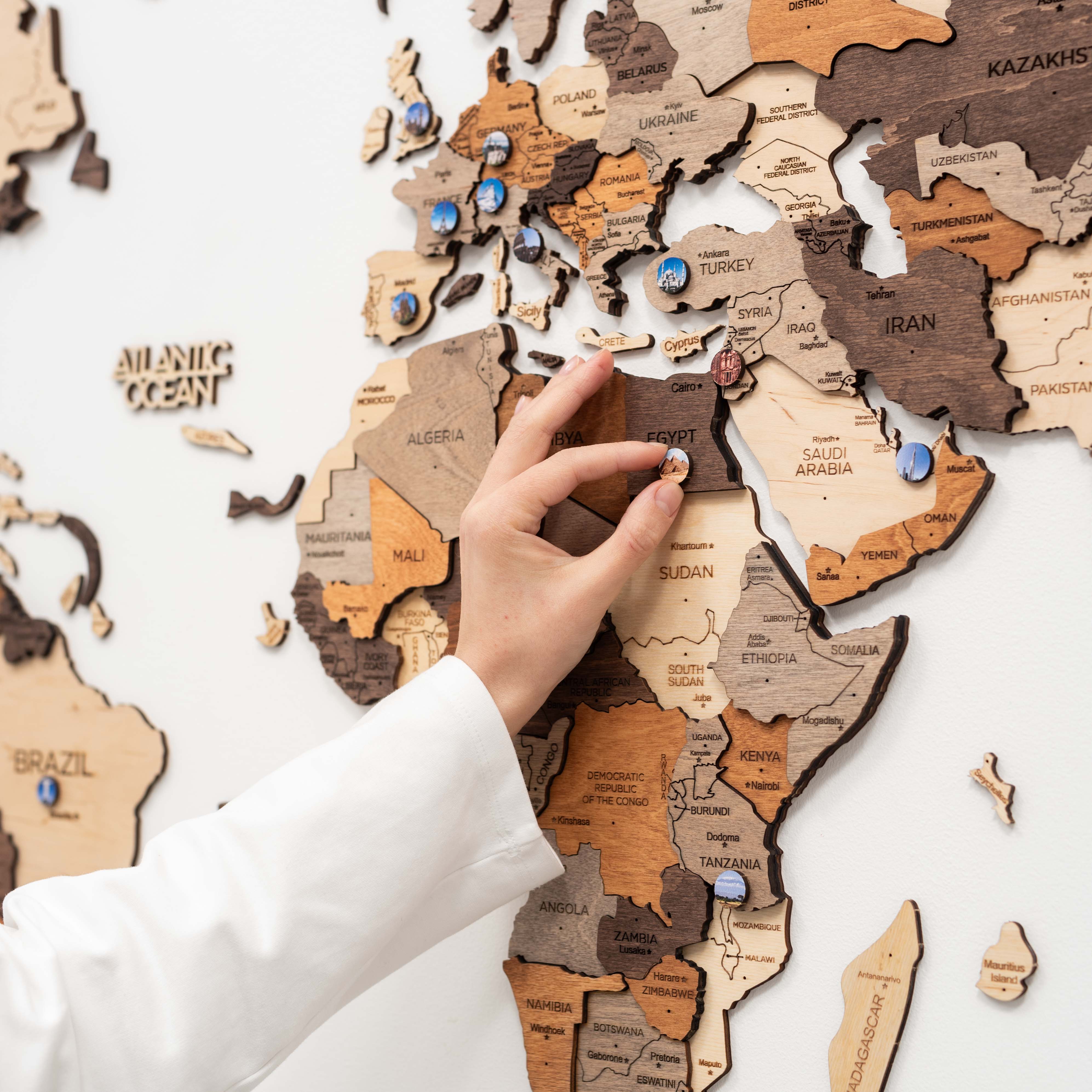 Wooden Landmarks Push Pins