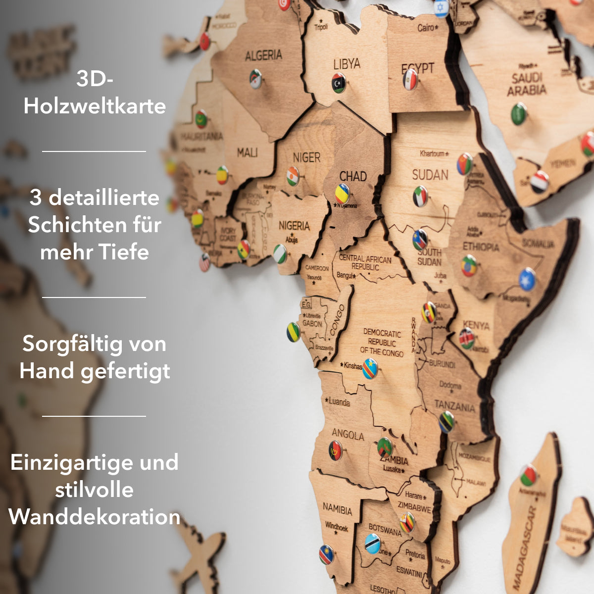 Mapa mundi de madera clara