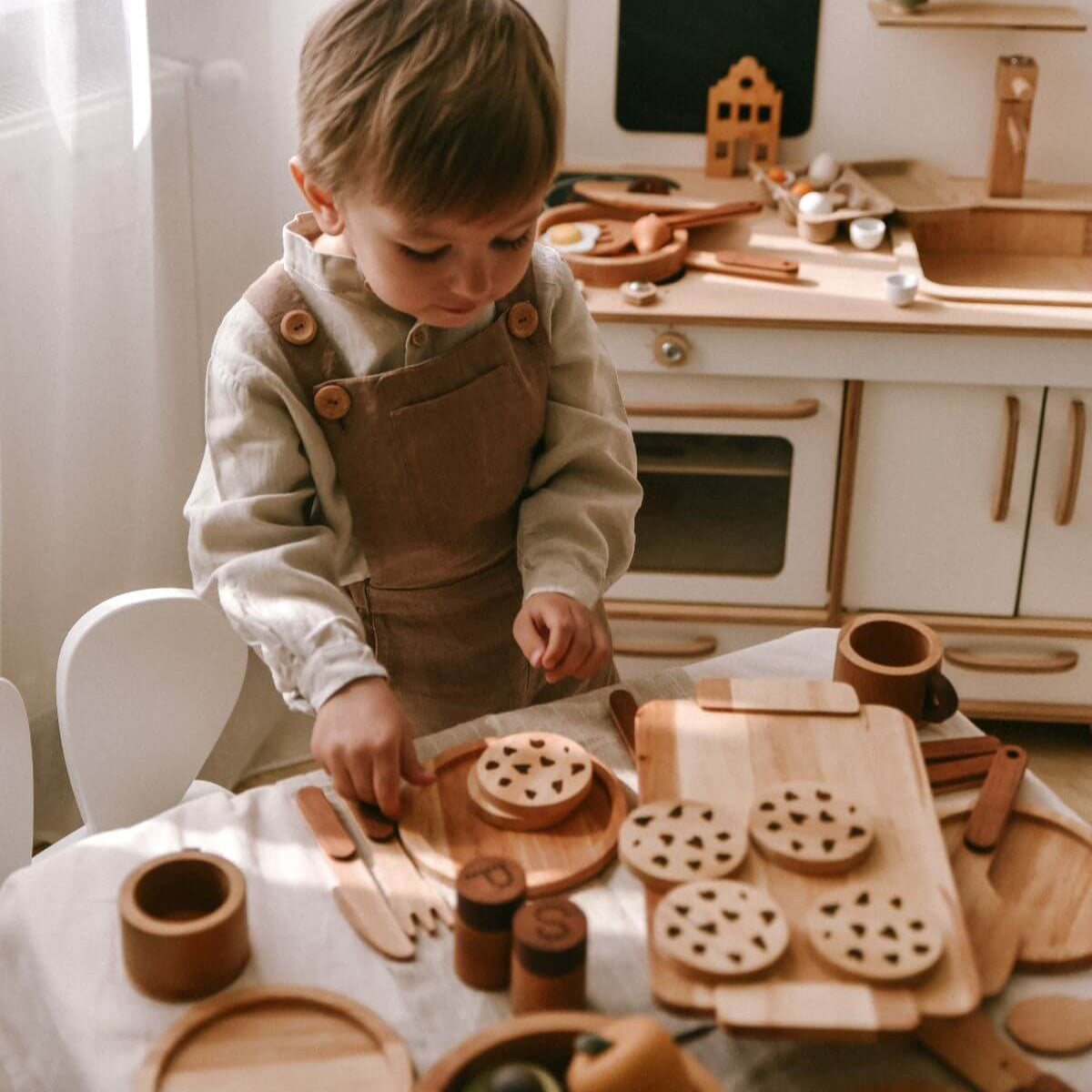 play kitchen dishes