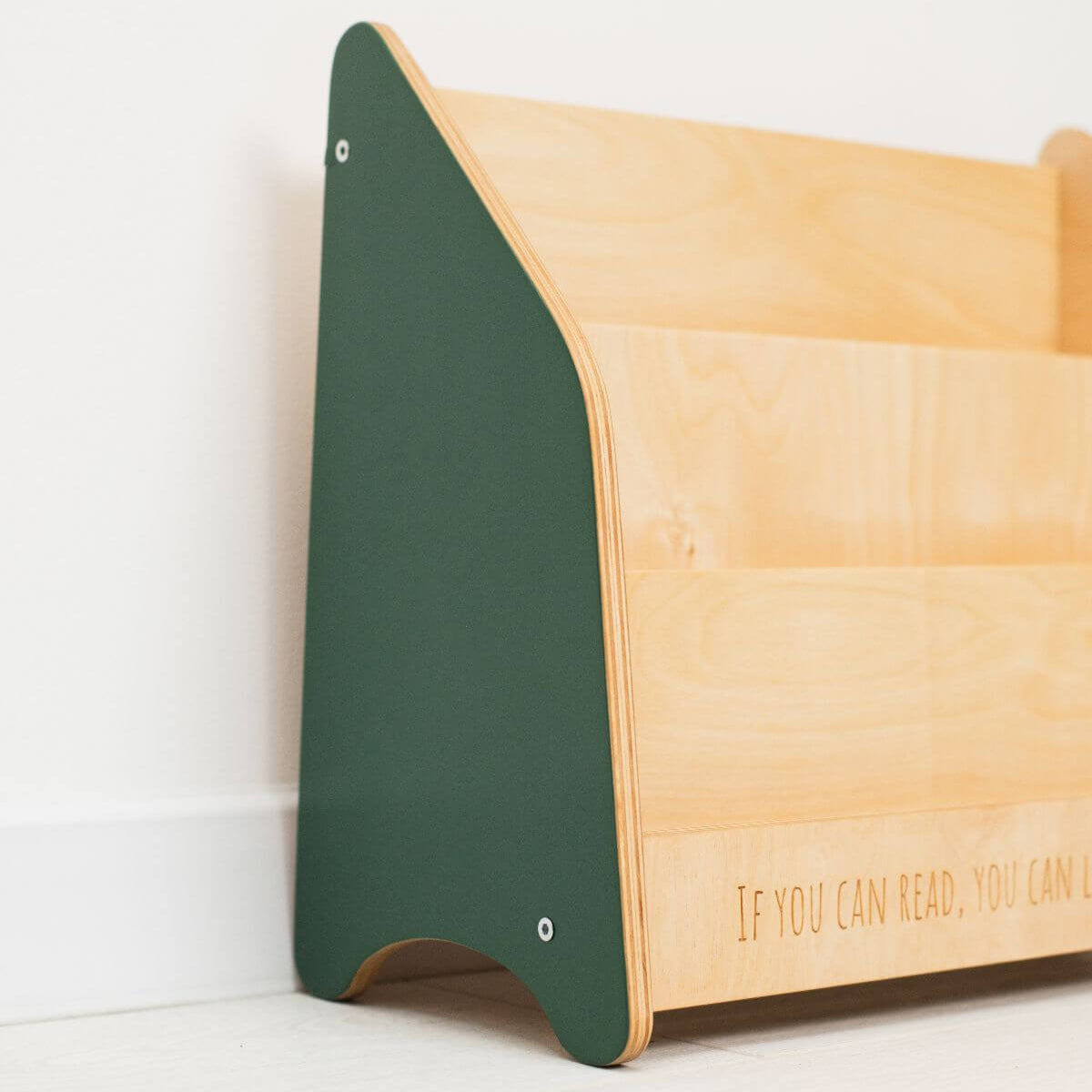 toddlers wooden shelf