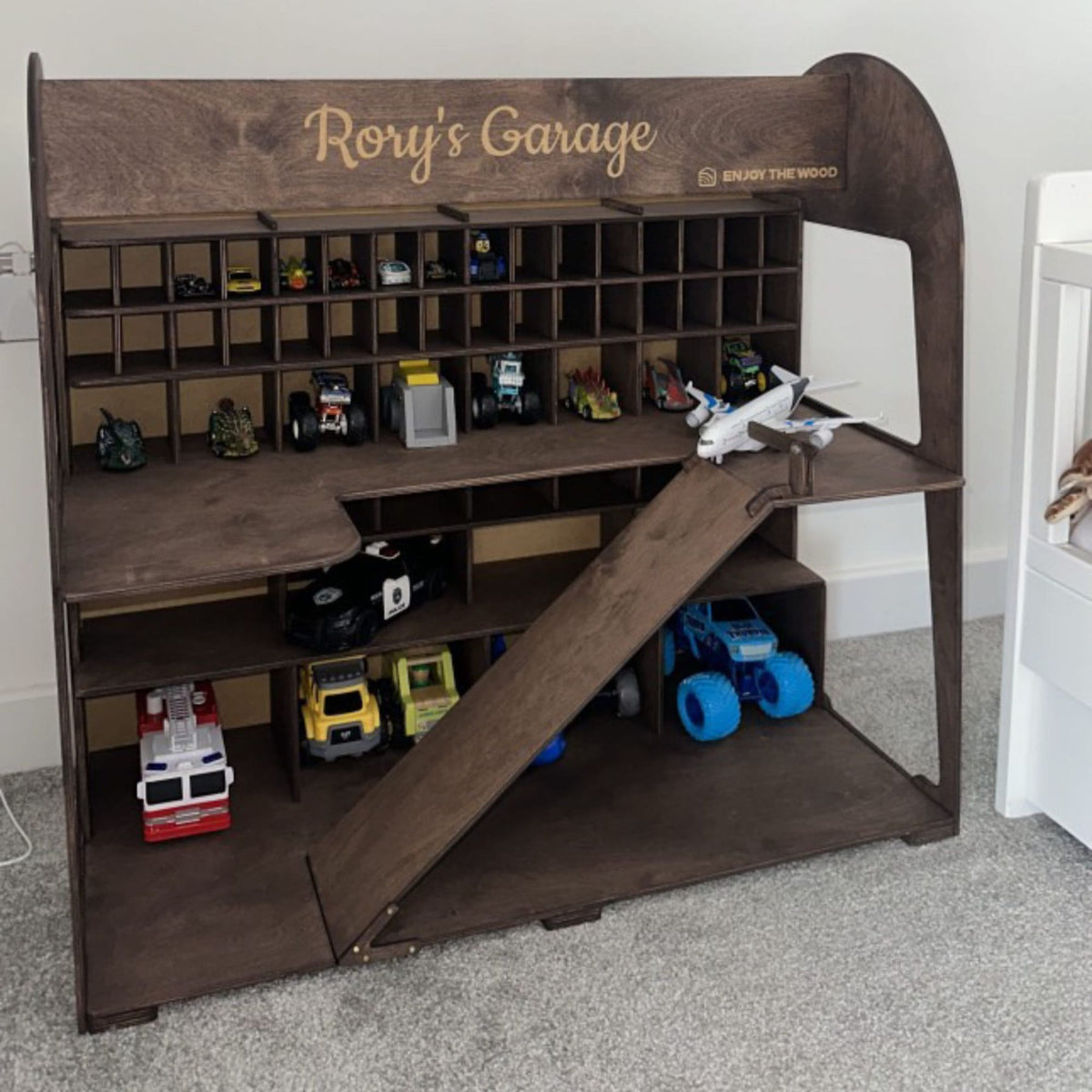 Holz-Parkgarage für Kinder - Schokolade