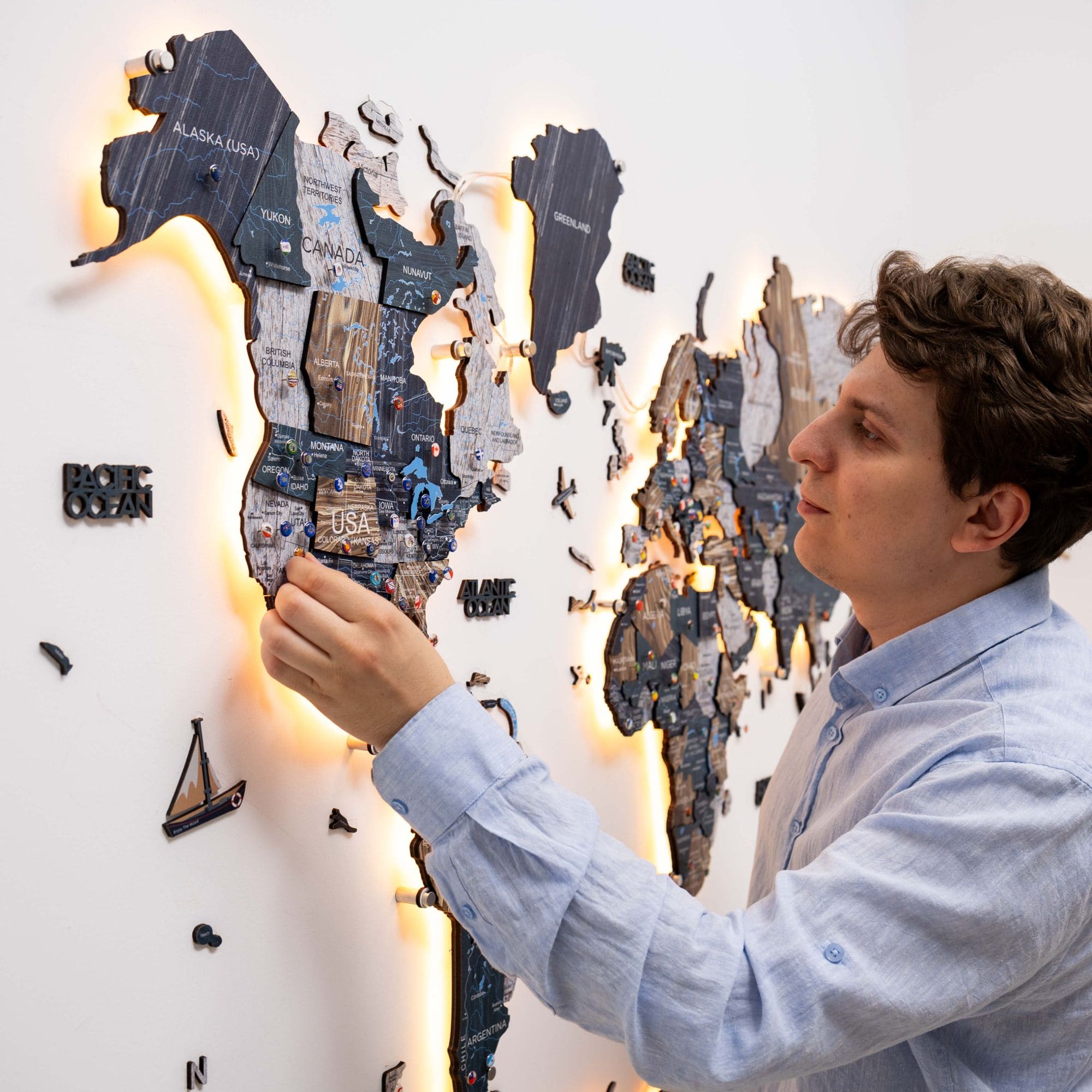3D-LED / Luminous Holz-Weltkarte 3.0 – Mystery