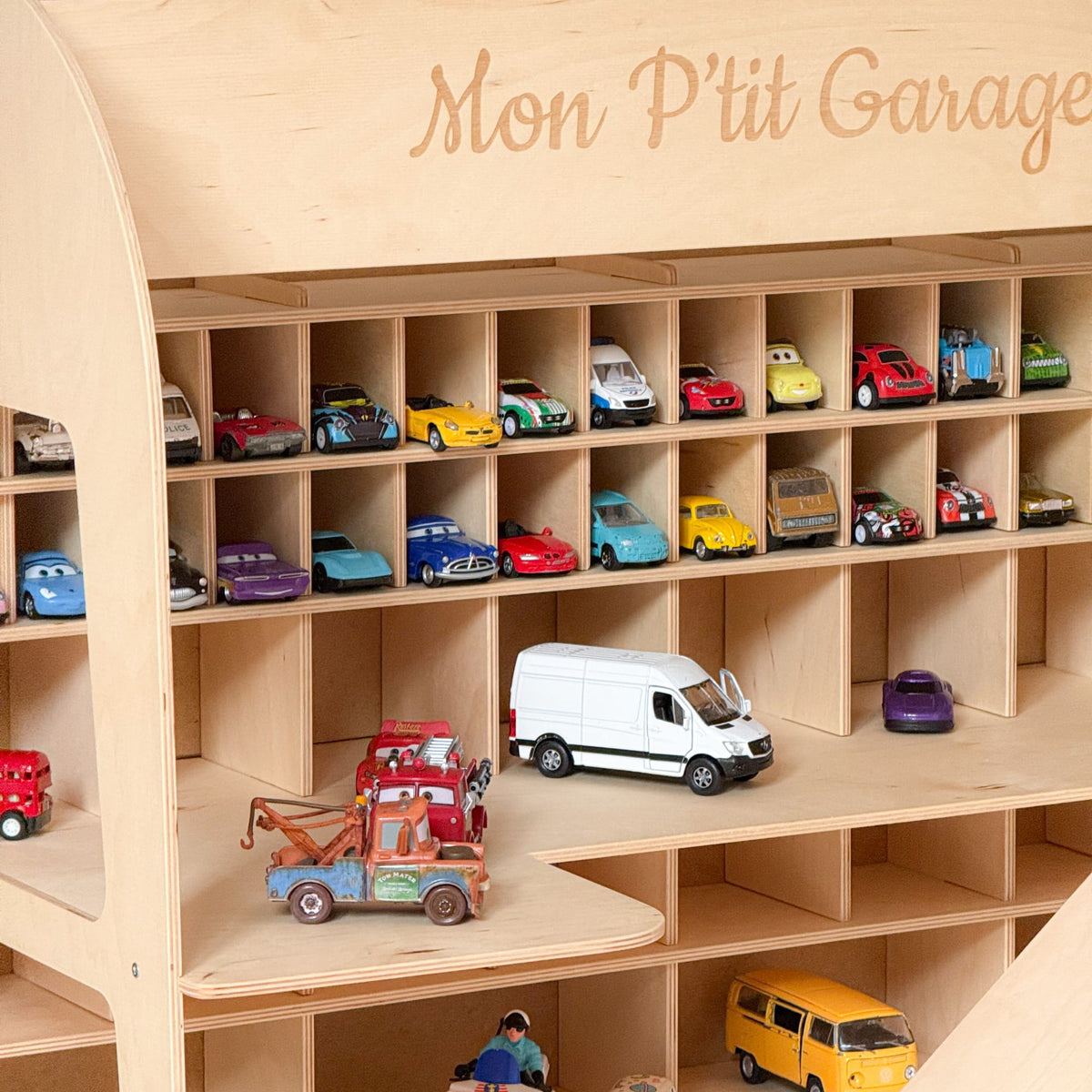 Holz-Parkgarage für Kinder - Schokolade