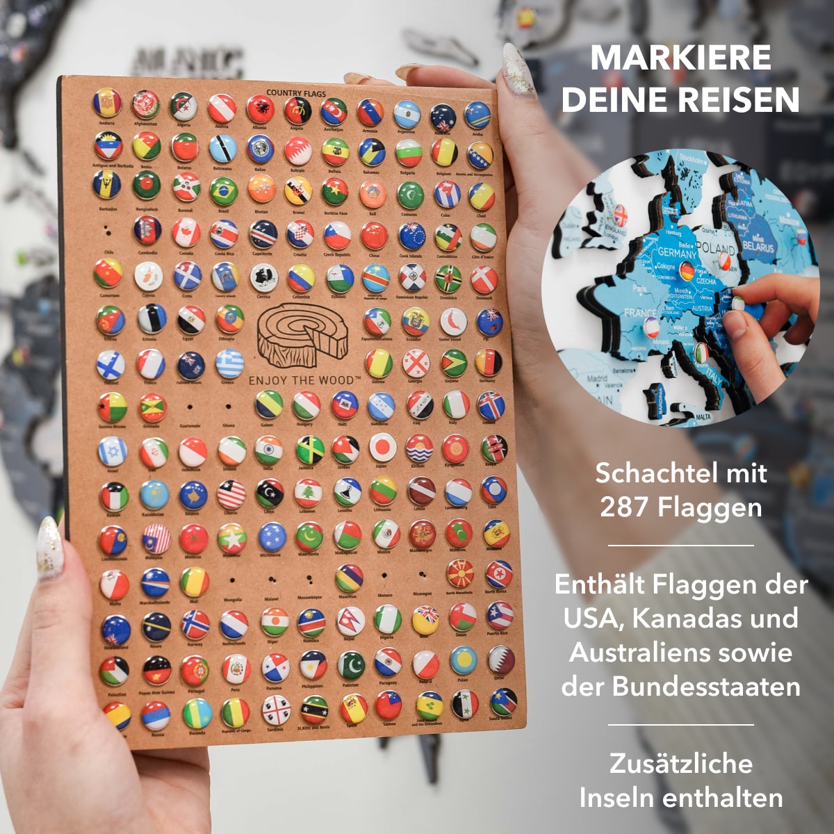 3d weltkarte aus holz azurblau