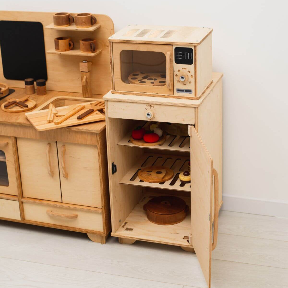 refrigerator for toddlers