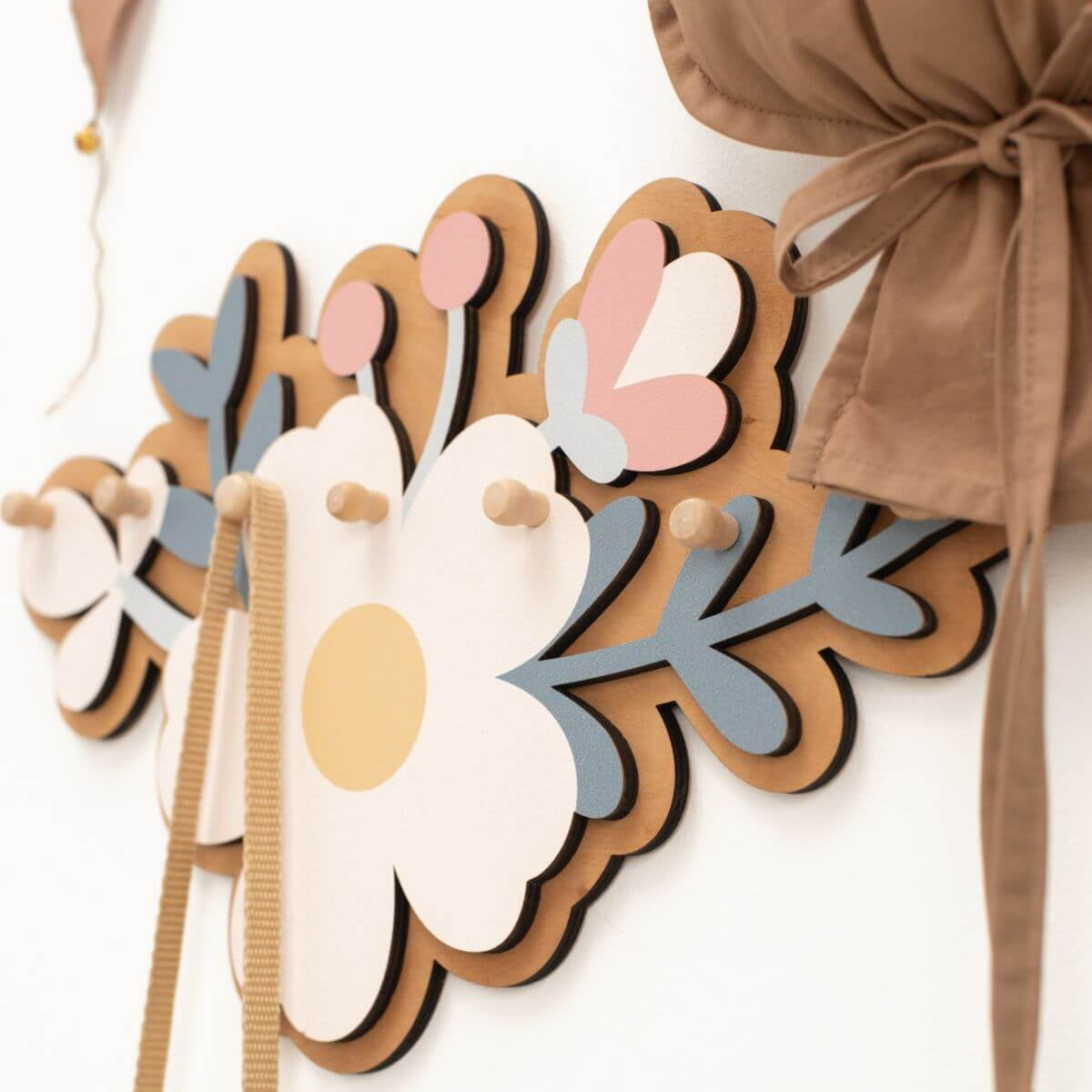 girls decorative wall hooks