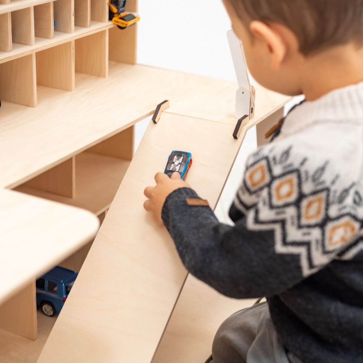 toy car storage garage